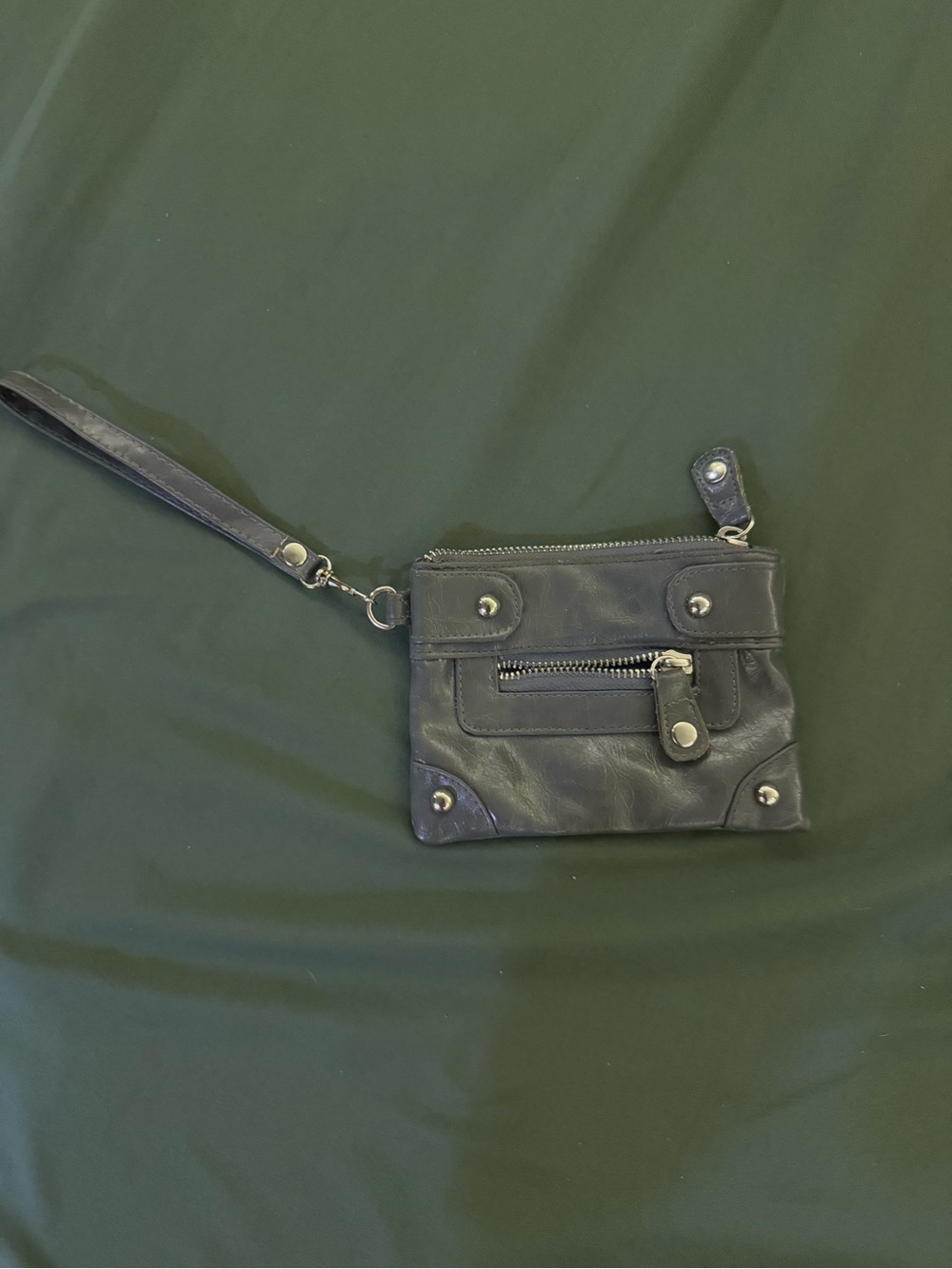 Gray Y2K Leather Wristlet Wallet - Classic Compact Purse